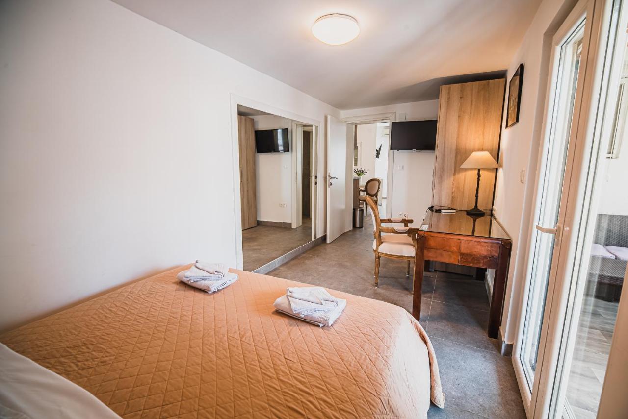 Downtown Luxury Apartments With Hot Tub Vodice Zewnętrze zdjęcie