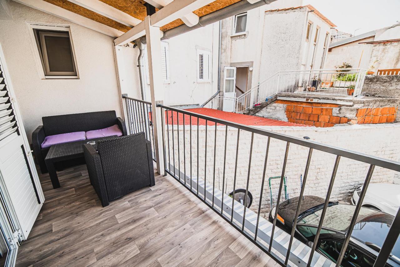 Downtown Luxury Apartments With Hot Tub Vodice Zewnętrze zdjęcie