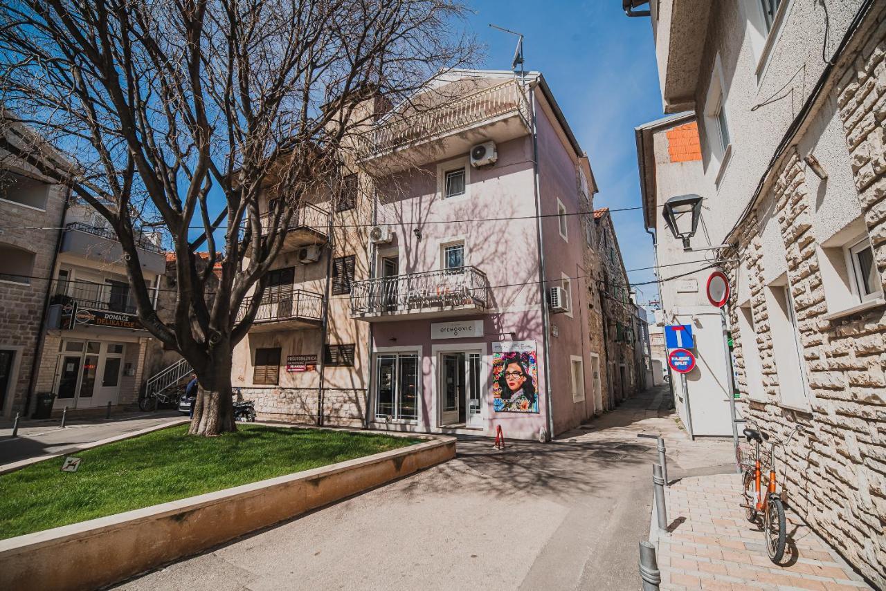 Downtown Luxury Apartments With Hot Tub Vodice Zewnętrze zdjęcie