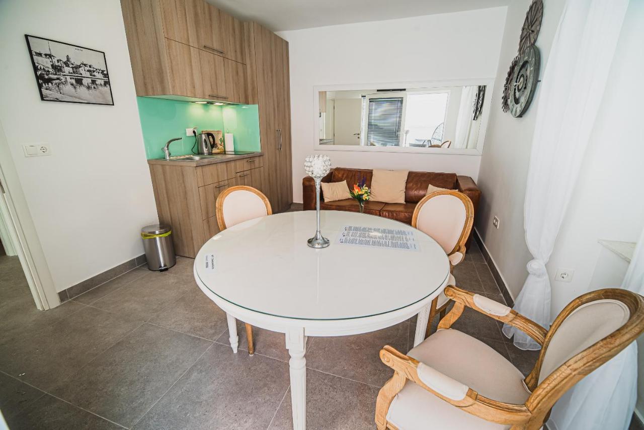 Downtown Luxury Apartments With Hot Tub Vodice Zewnętrze zdjęcie