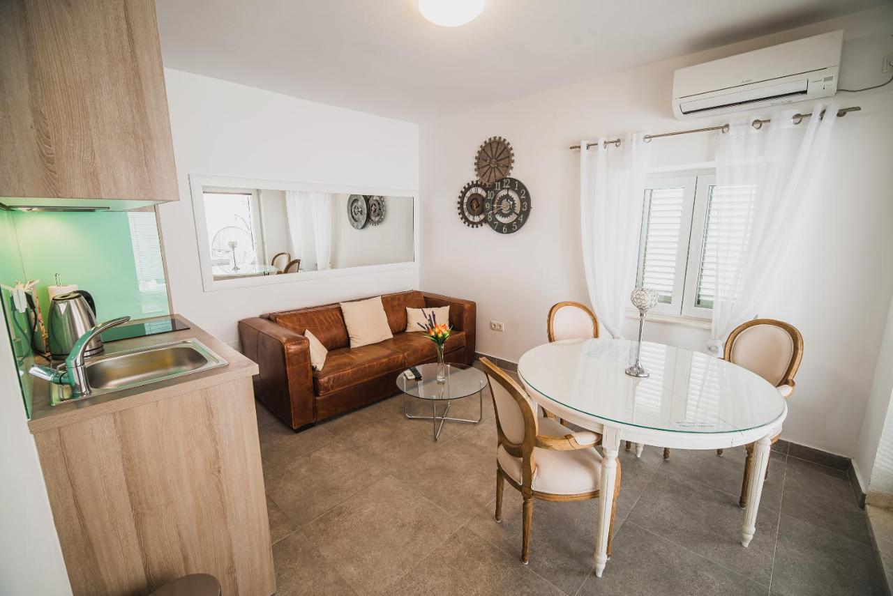 Downtown Luxury Apartments With Hot Tub Vodice Zewnętrze zdjęcie