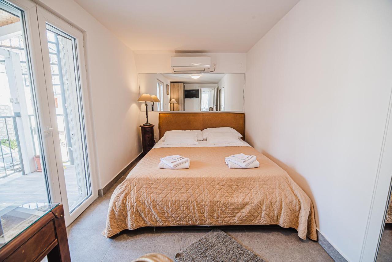 Downtown Luxury Apartments With Hot Tub Vodice Zewnętrze zdjęcie