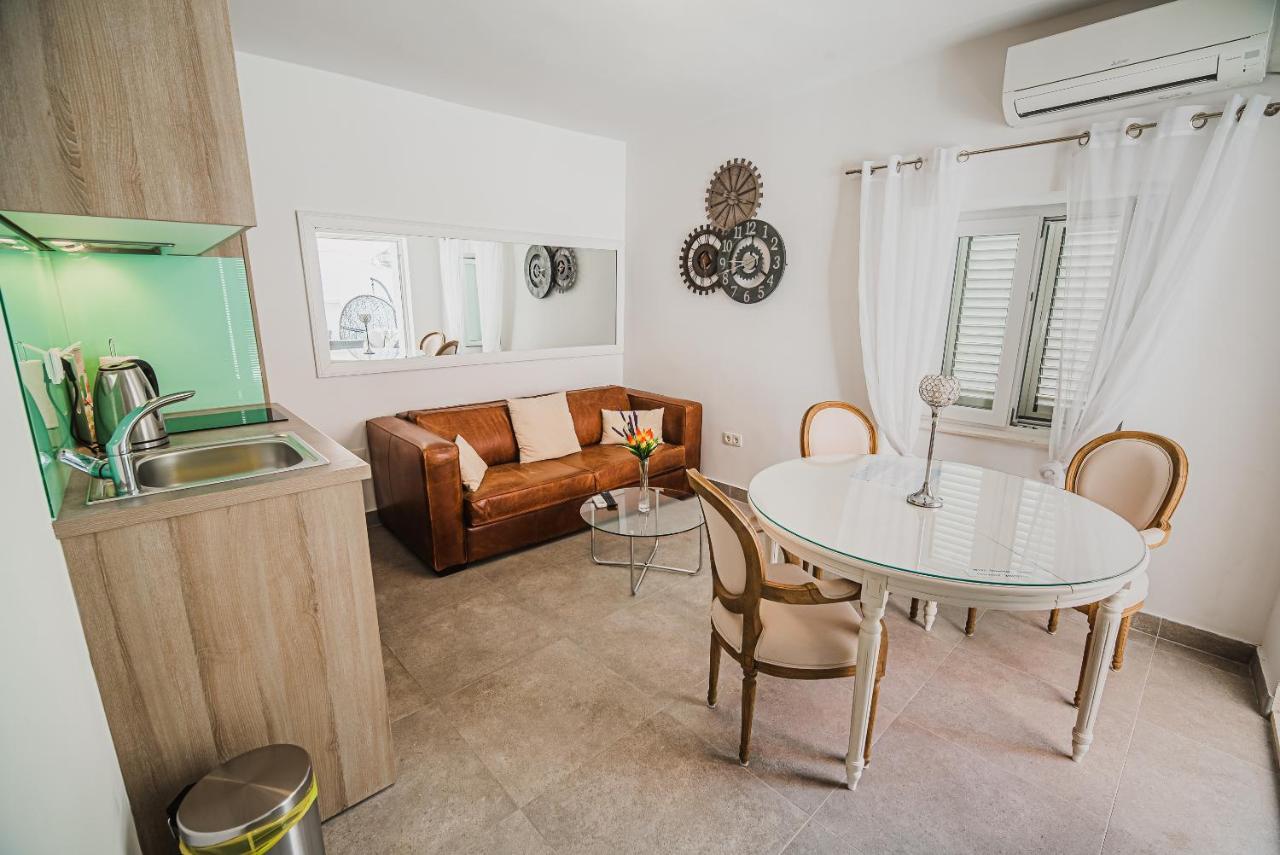 Downtown Luxury Apartments With Hot Tub Vodice Zewnętrze zdjęcie