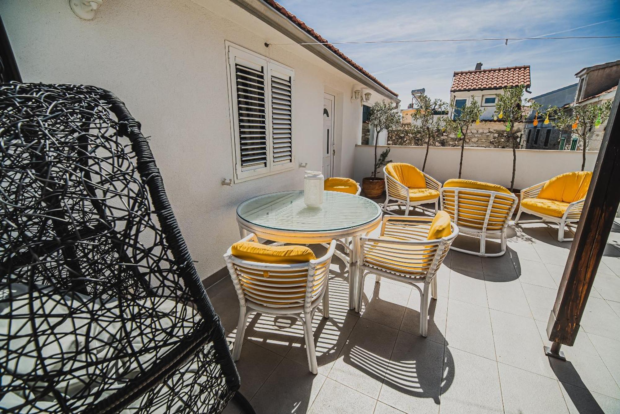 Downtown Luxury Apartments With Hot Tub Vodice Pokój zdjęcie