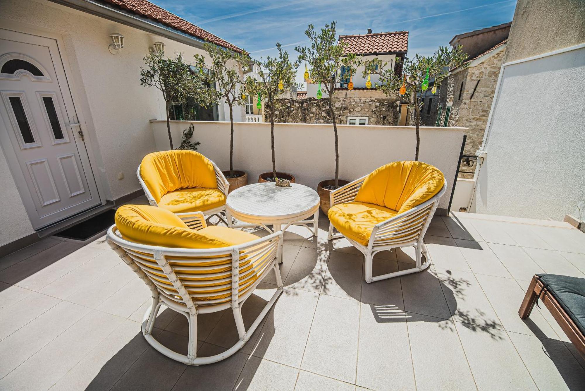 Downtown Luxury Apartments With Hot Tub Vodice Pokój zdjęcie